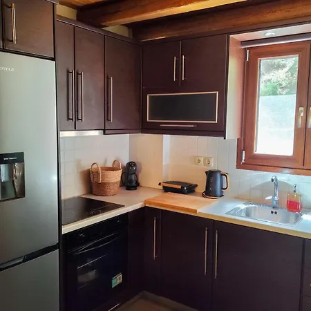 Chalet Elatolithos
