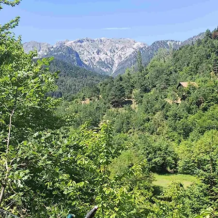 Elatolithos Chalet